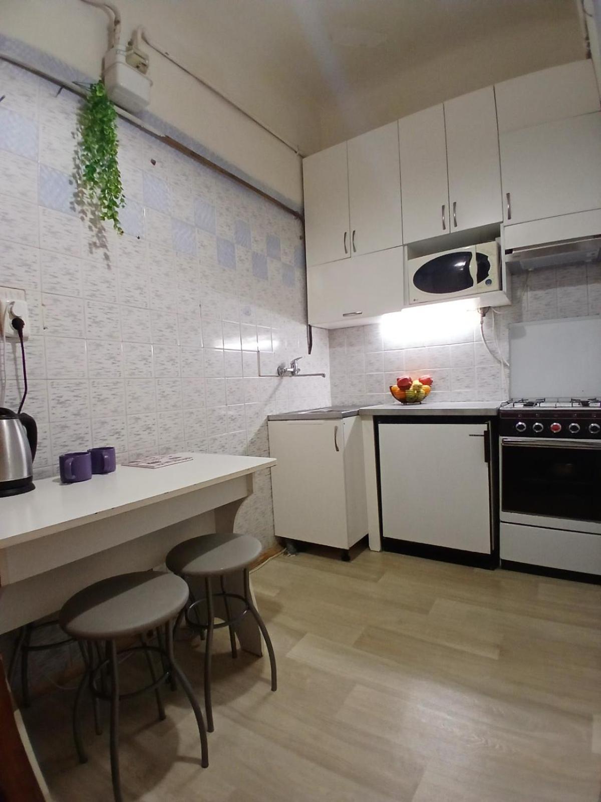 Бюджетная Квартира На Леси Украинки Lviv Exteriör bild