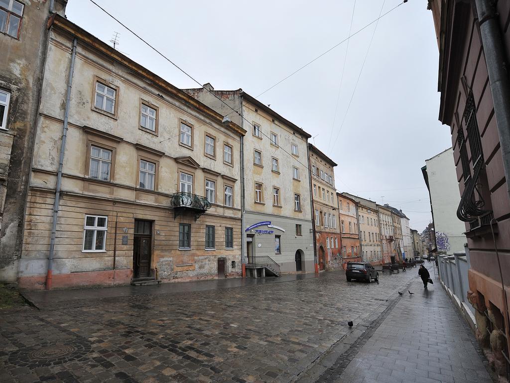 Бюджетная Квартира На Леси Украинки Lviv Exteriör bild